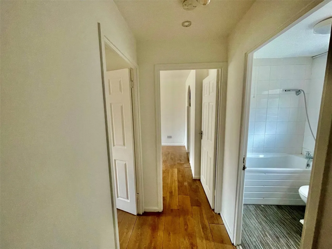 Cook Square, Erith, DA8, photo 6