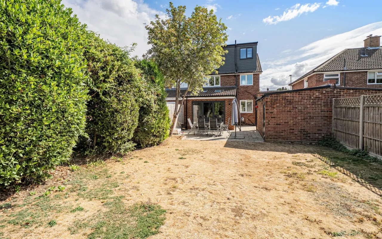 Larkway, Bedford, photo 21