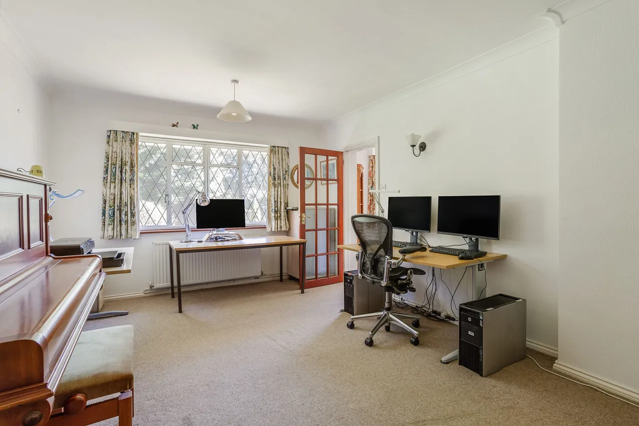14 Layters Way, Gerrards Cross, SL9, photo 5