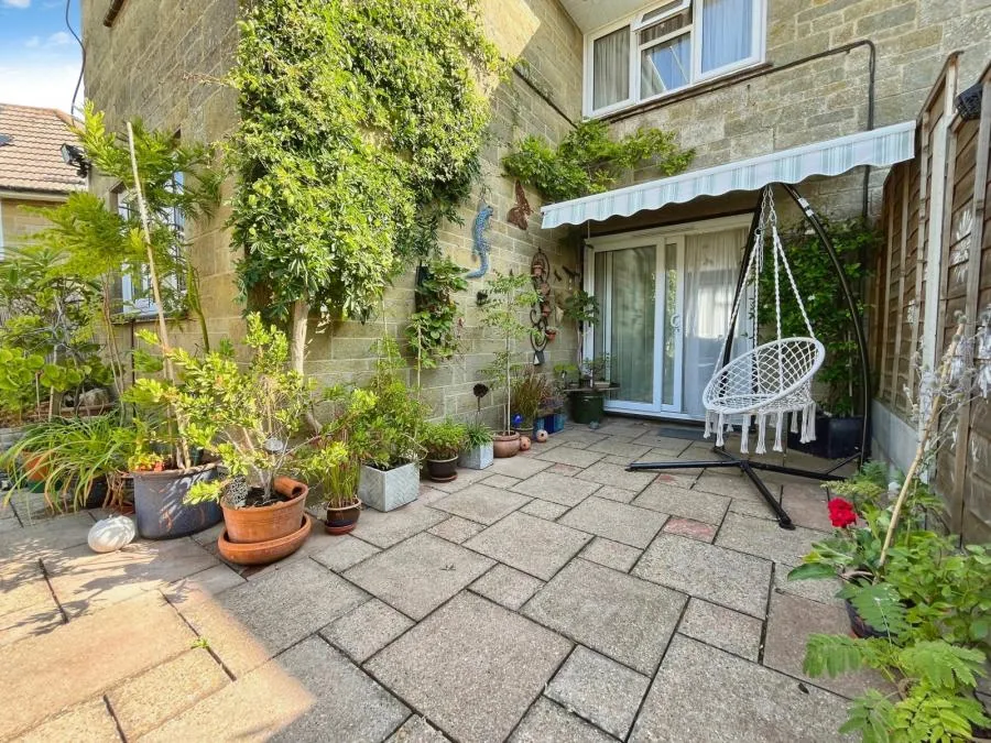 St. Saviours Road, Totland Bay, PO39, photo 13