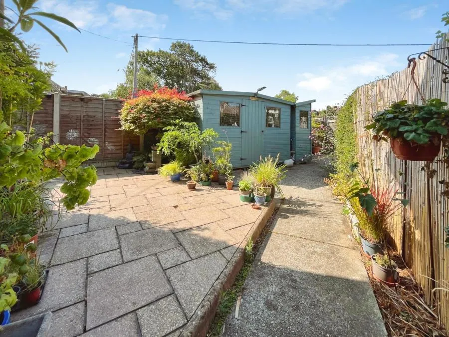 St. Saviours Road, Totland Bay, PO39, photo 15