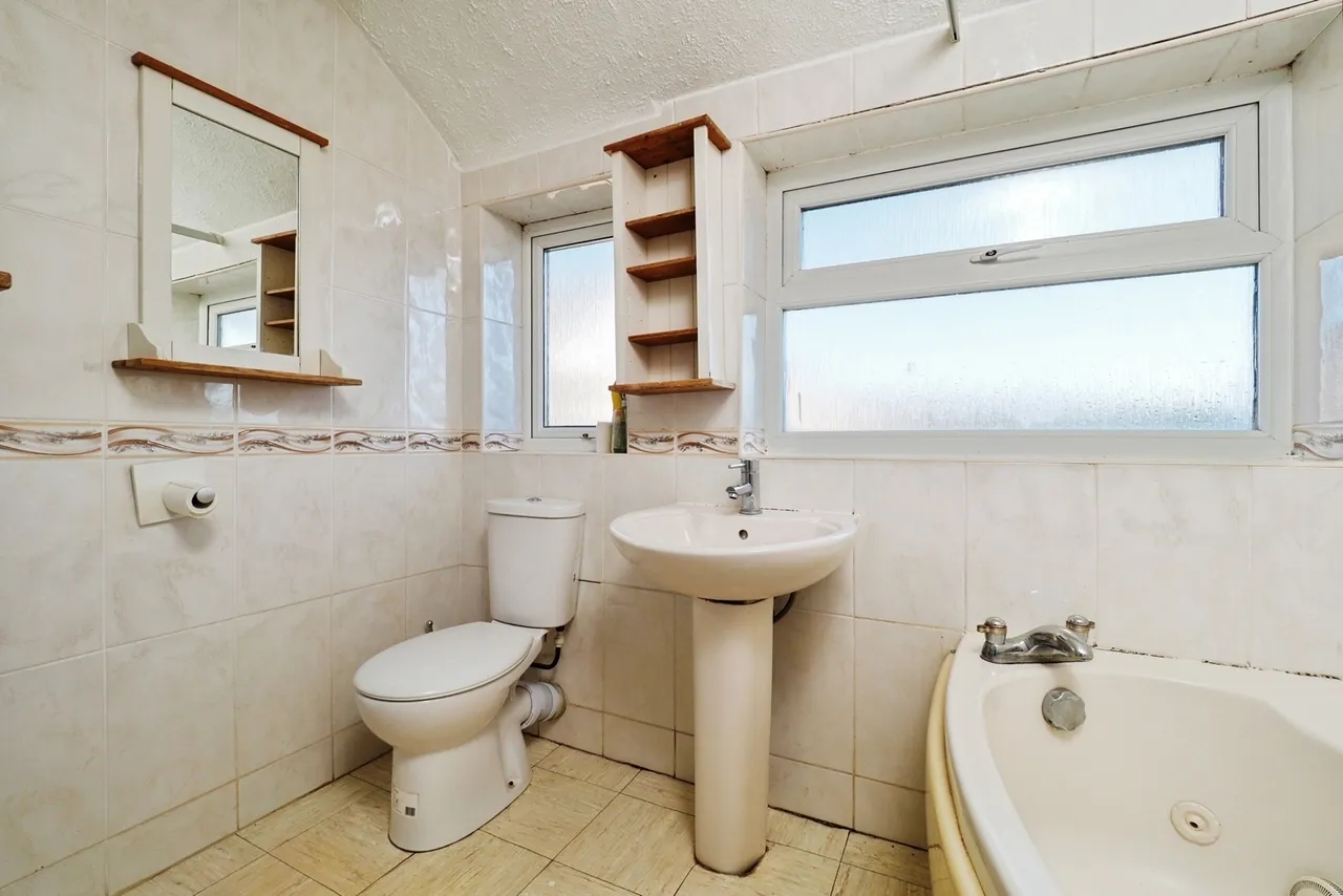 Woodbank Drive, Wollaton, Nottingham, NG8, photo 3