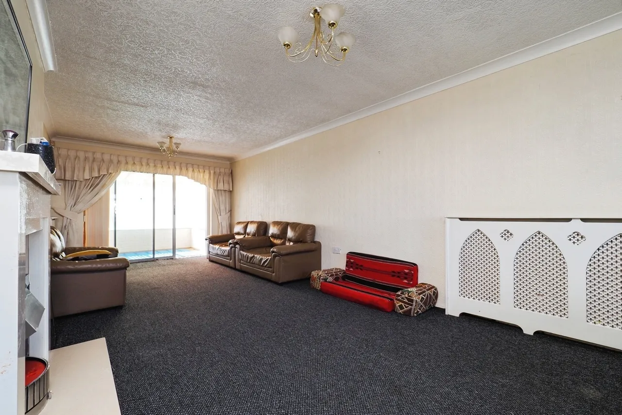 Woodbank Drive, Wollaton, Nottingham, NG8, photo 10