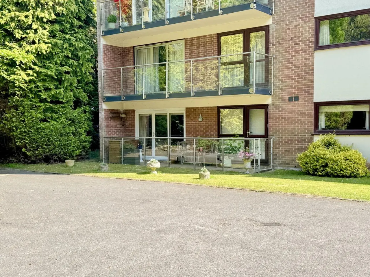 Western Road, BH13, photo 17