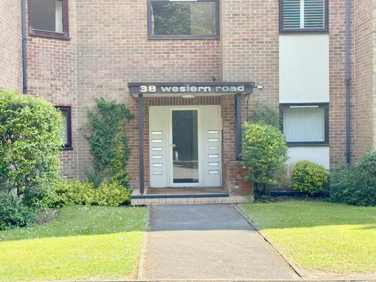 Western Road, BH13, photo 20