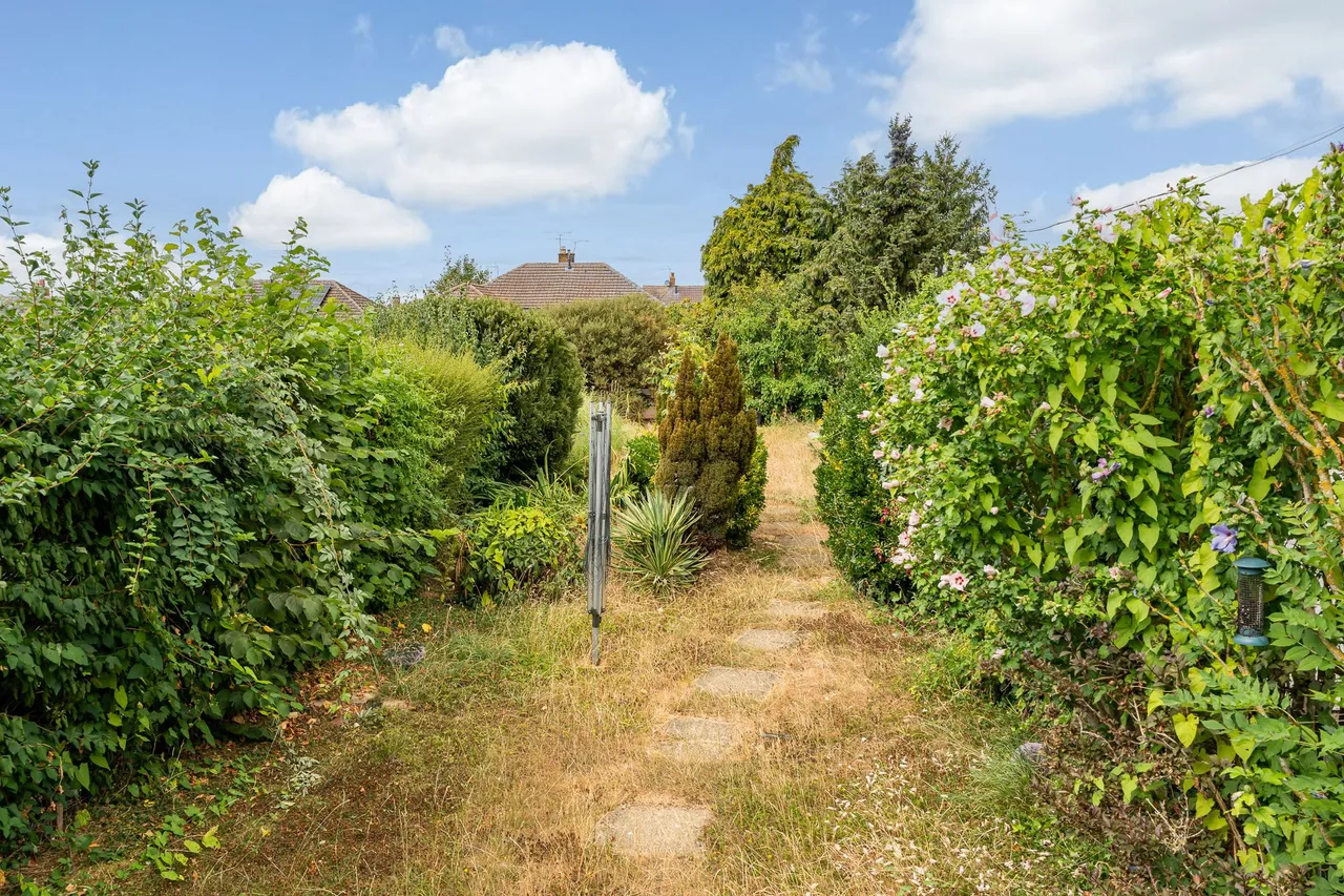 Cozens Road, Ware, SG12 7HJ, photo 2