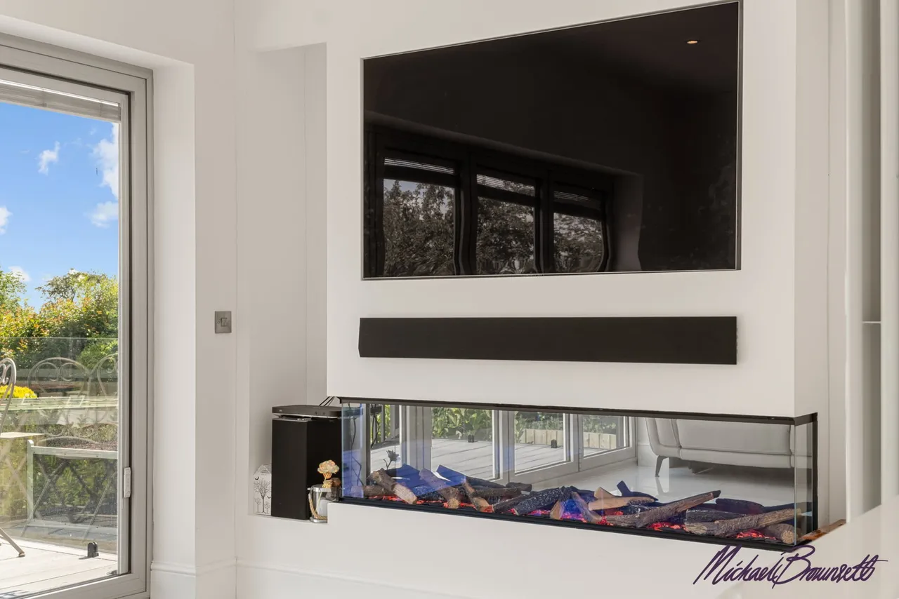 Green Lane, Shelf, HX3, photo 17
