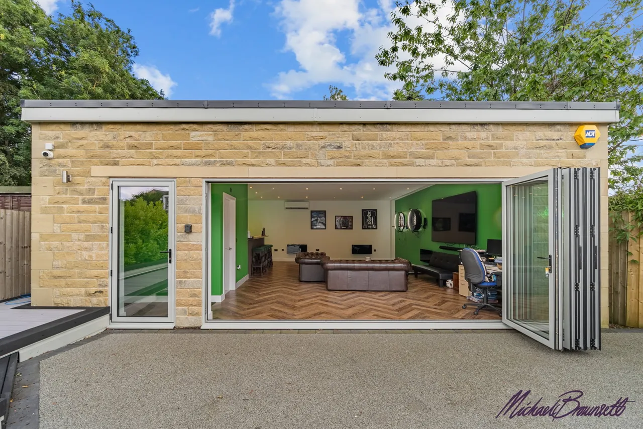 Green Lane, Shelf, HX3, photo 2