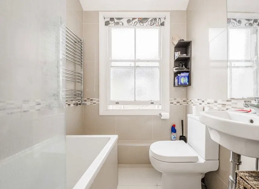 Garratt Lane, Earlsfield, SW18, photo 4