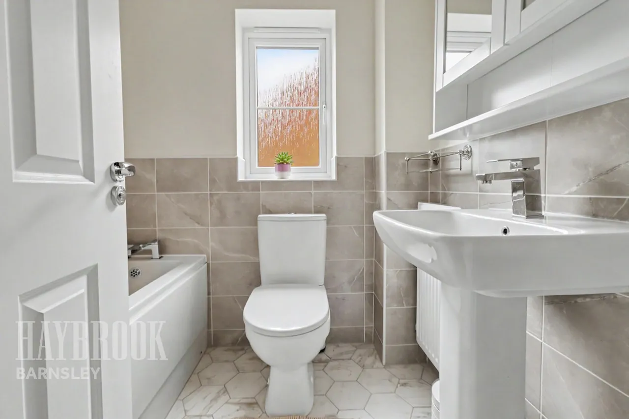 Carrs Avenue, Cudworth, photo 19