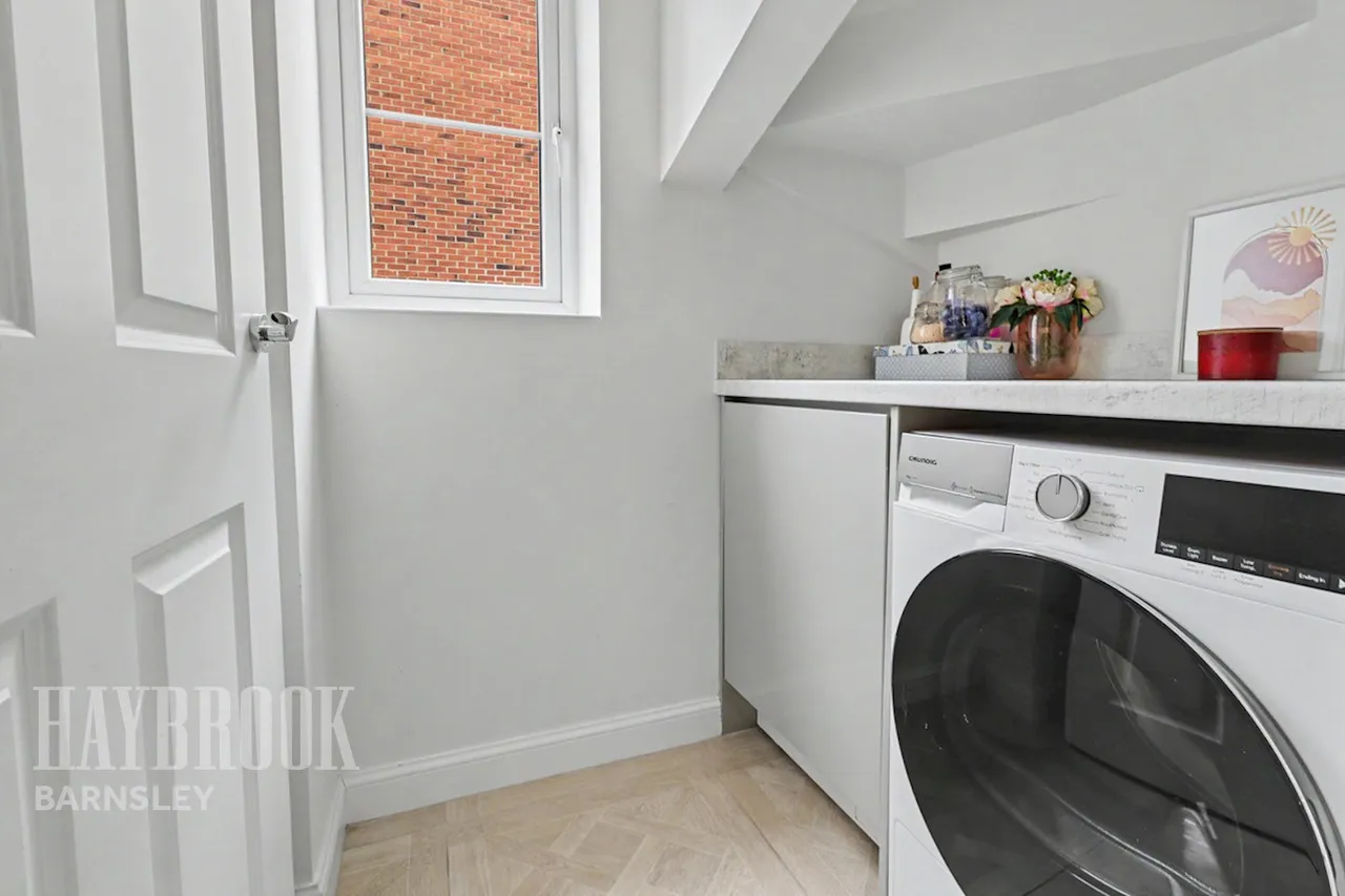 Carrs Avenue, Cudworth, photo 11