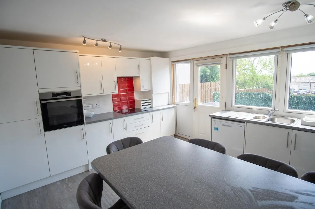 Marmion Place, Cumbernauld, G67 4AP, photo 3