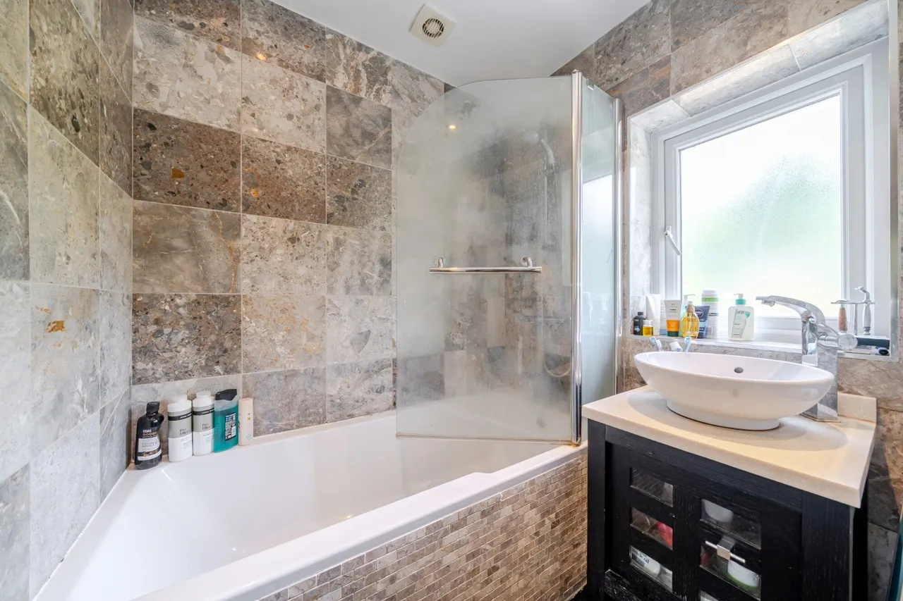 Tintagel Road, BR5, photo 9