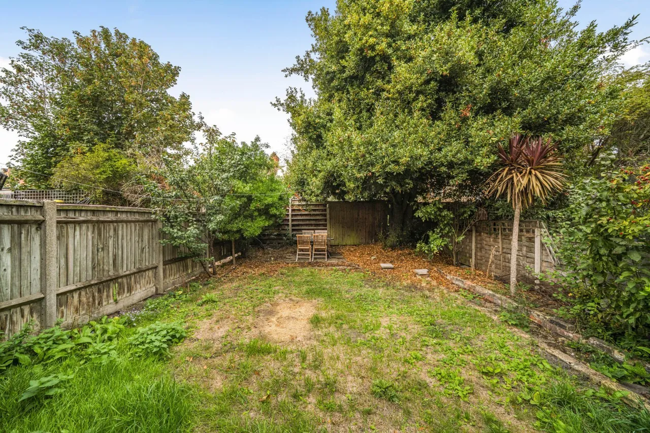 Mitcham Lane, London, SW16, photo 8