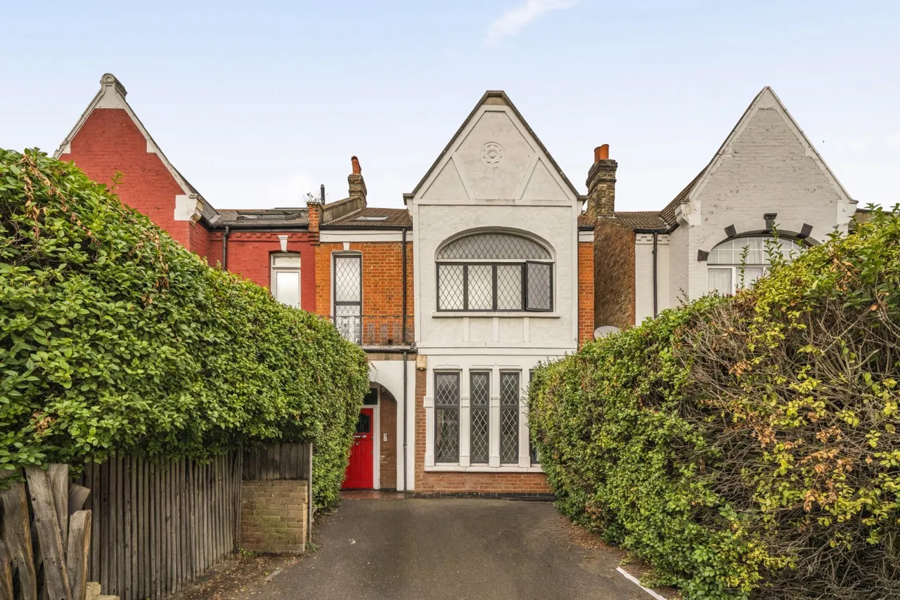 Mitcham Lane, London, SW16, photo 2