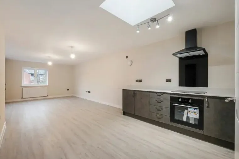 High Street, Kings Heath, B14, photo 6
