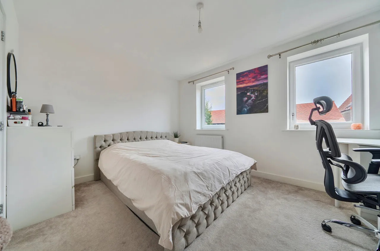 Allington Lane, Ebbsfleet Valley, DA10, photo 6