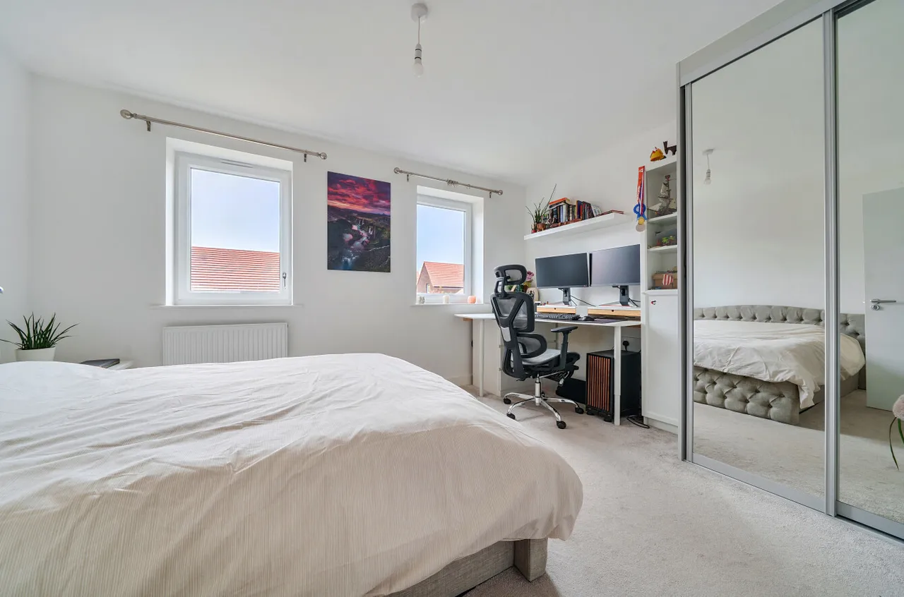 Allington Lane, Ebbsfleet Valley, DA10, photo 5