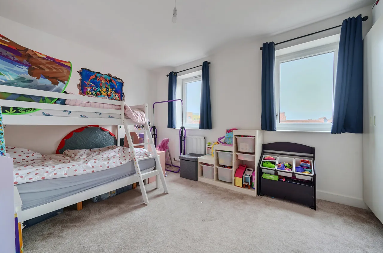 Allington Lane, Ebbsfleet Valley, DA10, photo 11