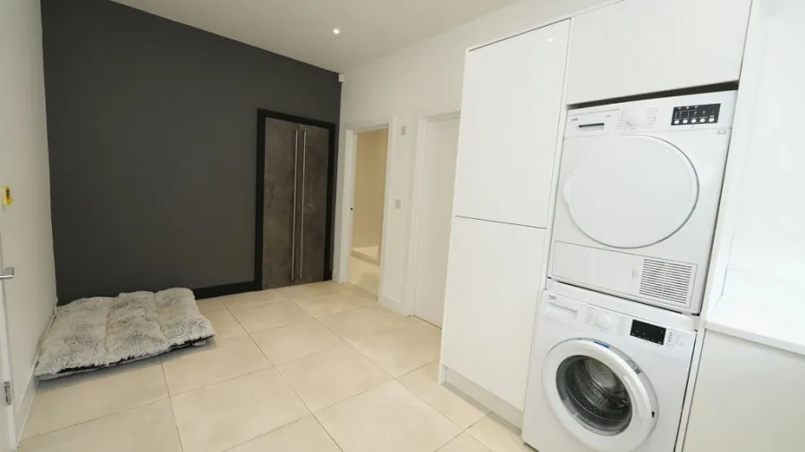 Harlequin House, Brondeg, CF48, photo 16