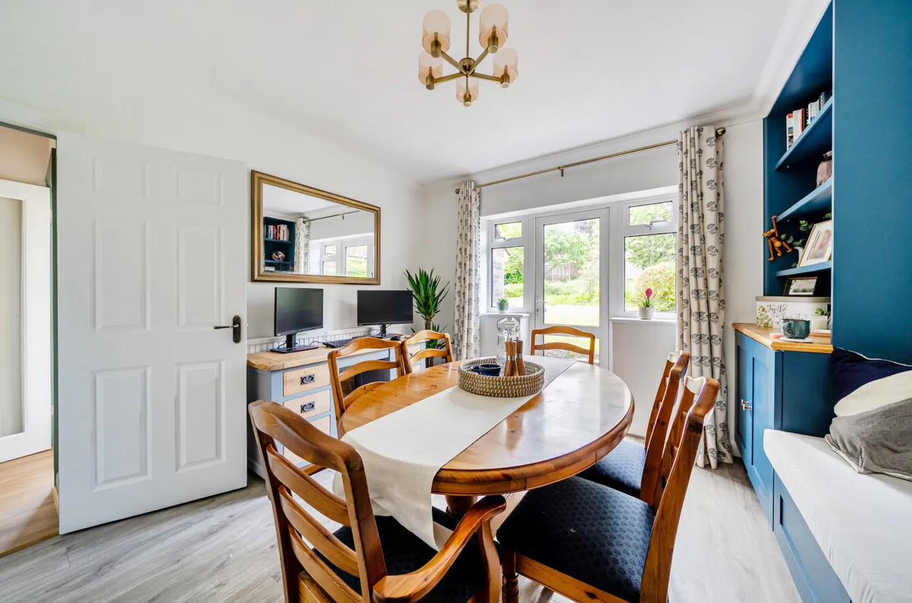 Highfield Gardens, Aldershot, Hampshire, GU11 3DB, photo 13