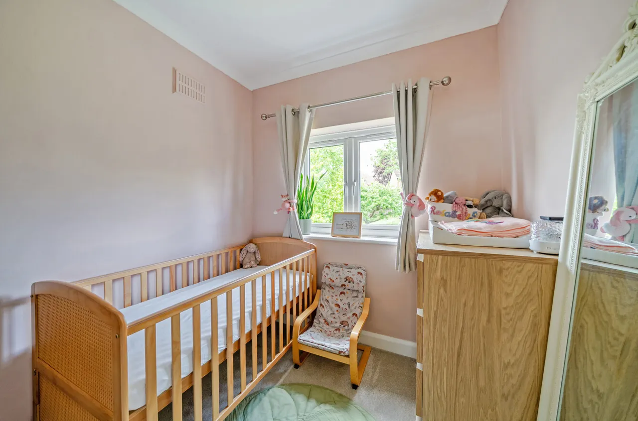 Highfield Gardens, Aldershot, Hampshire, GU11 3DB, photo 18