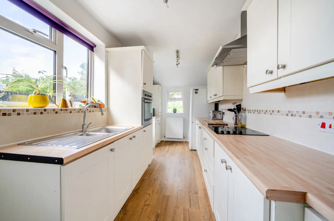 Highfield Gardens, Aldershot, Hampshire, GU11 3DB, photo 7