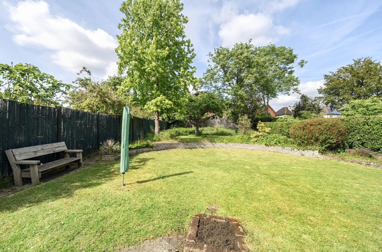 Highfield Gardens, Aldershot, Hampshire, GU11 3DB, photo 17