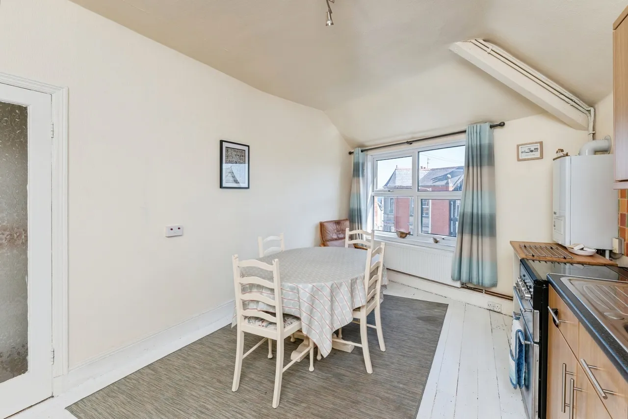 Rhos Road, Rhos on Sea, LL28, photo 13