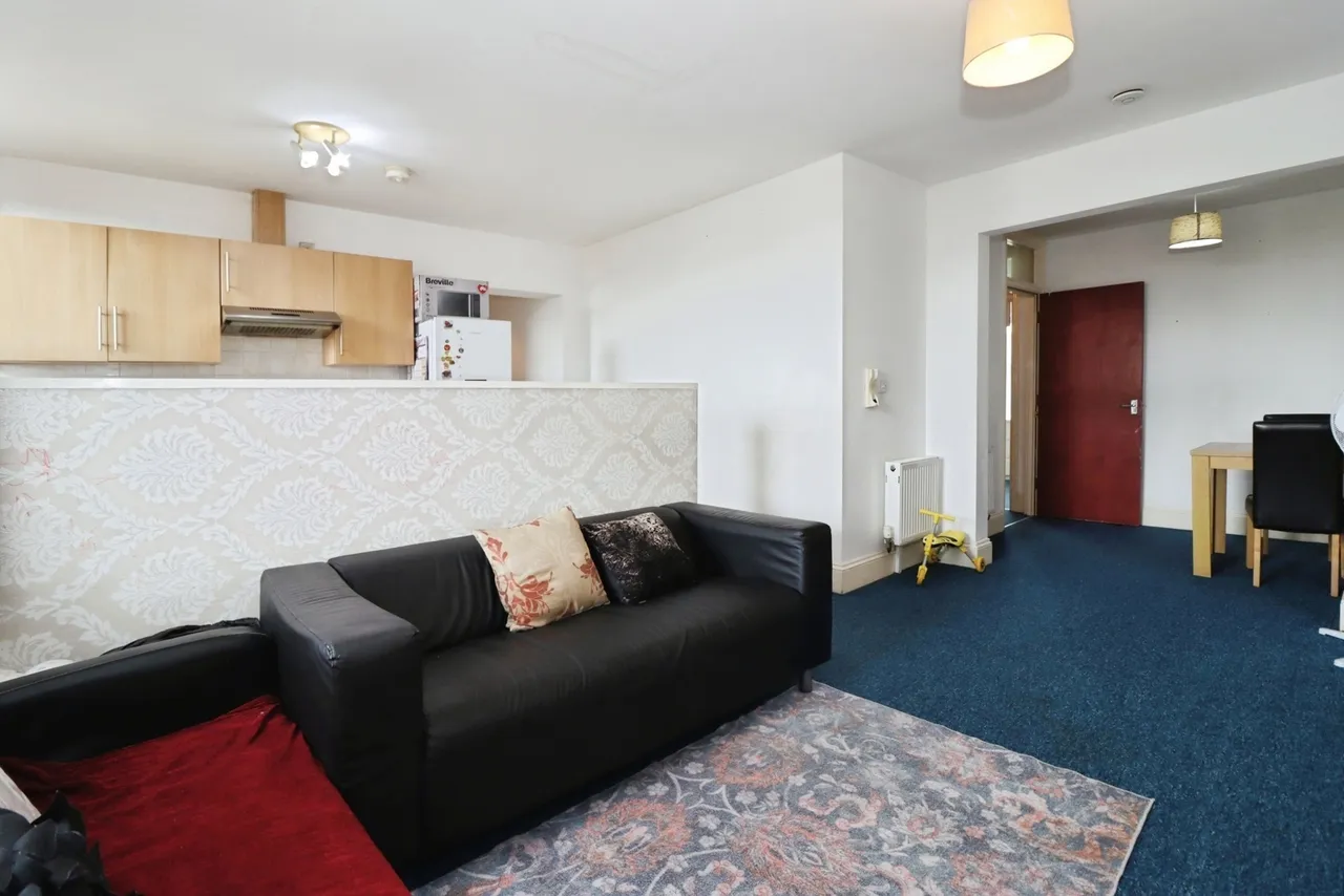 Lodge Causeway, Bristol, BS16, photo 4