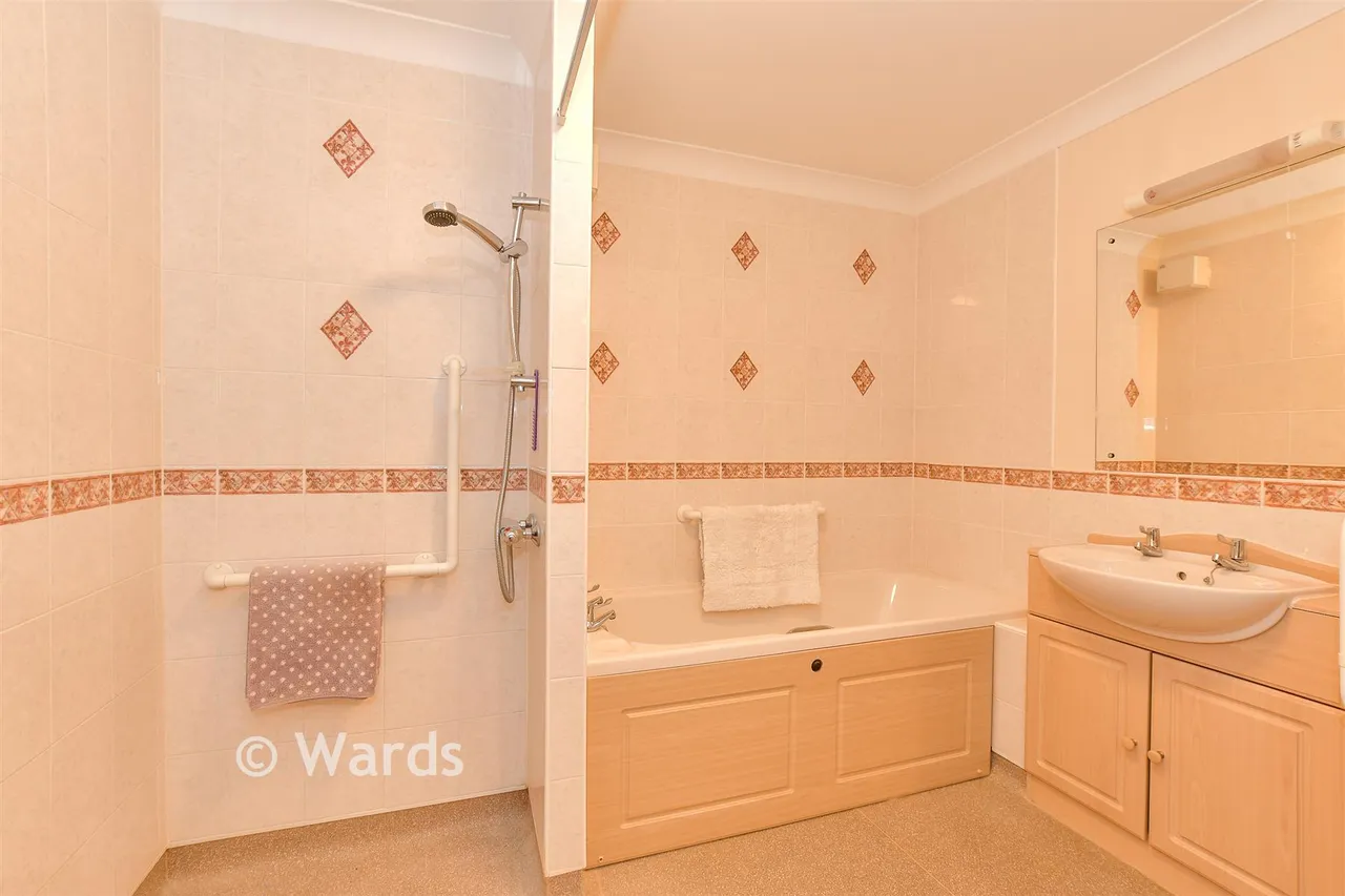 Glen View, Gravesend, DA12, photo 6