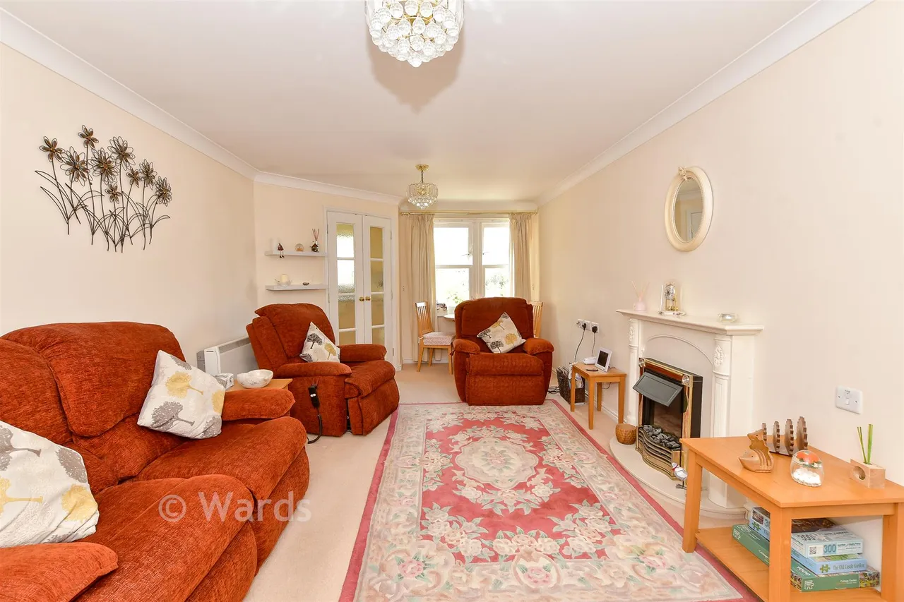 Glen View, Gravesend, DA12, photo 2