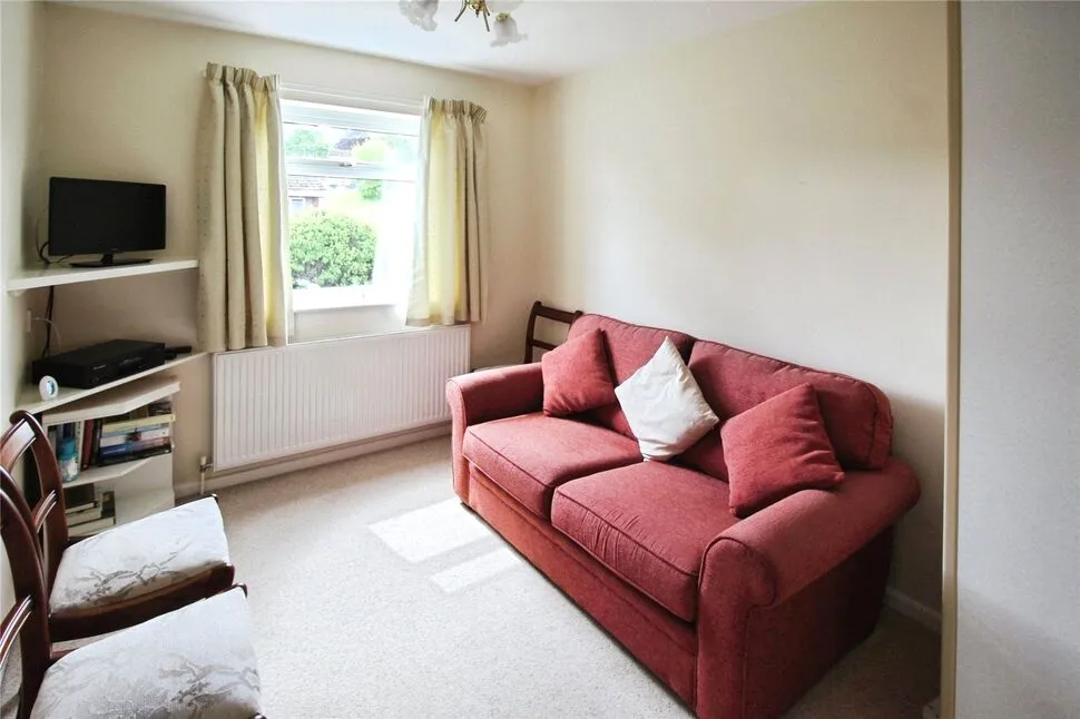 Milgrove Crescent, High Green, Sheffield, S35, photo 7