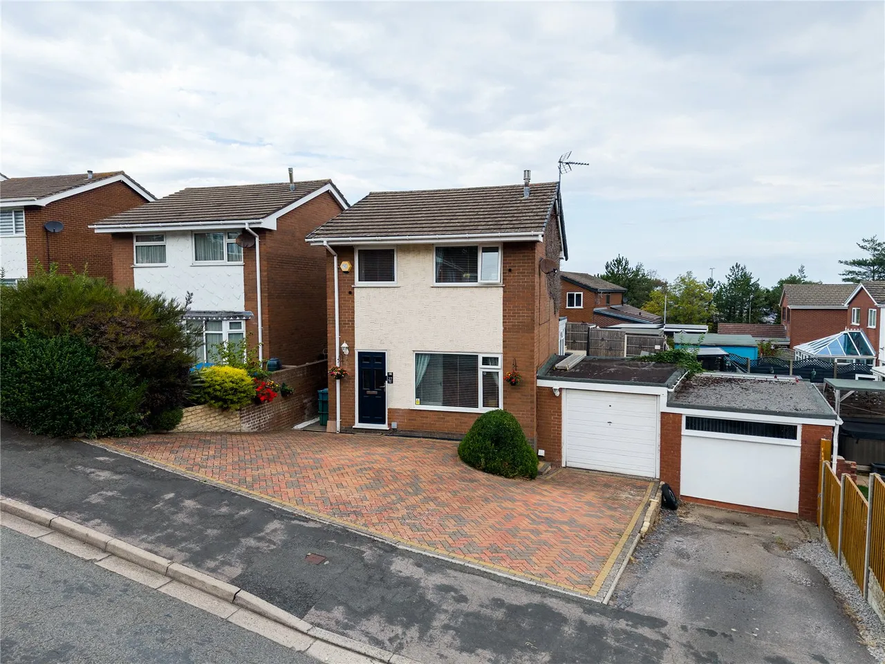 3 bed house for sale — Bron Wern, Llanddulas, Abergele, Conwy, LL22 8JD