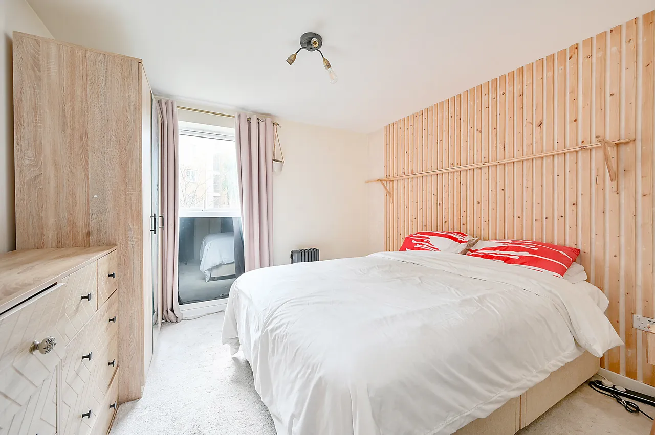 5 Langtry Court, Lanadron Close, Isleworth, photo 4