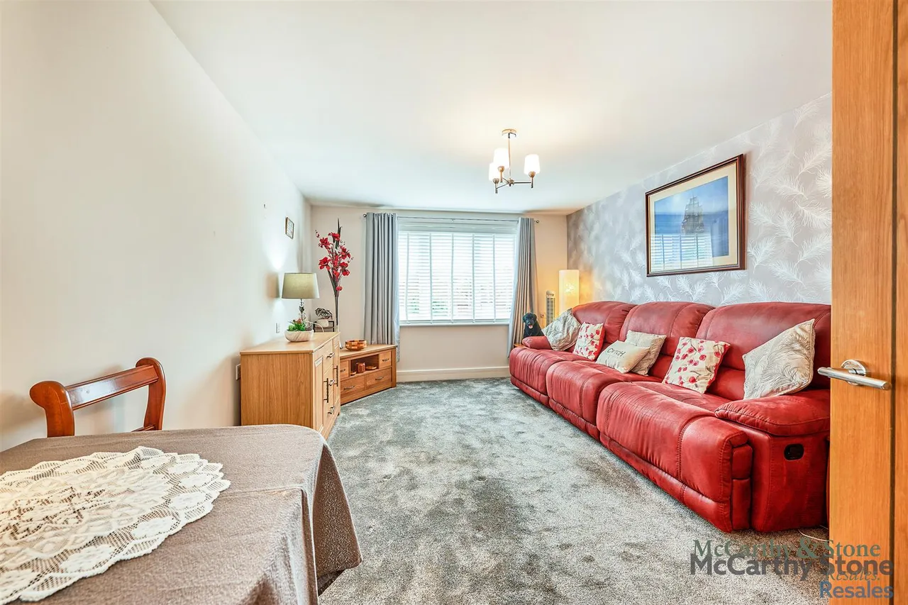 Legions Way, Bishop's Stortford, CM23, photo 4