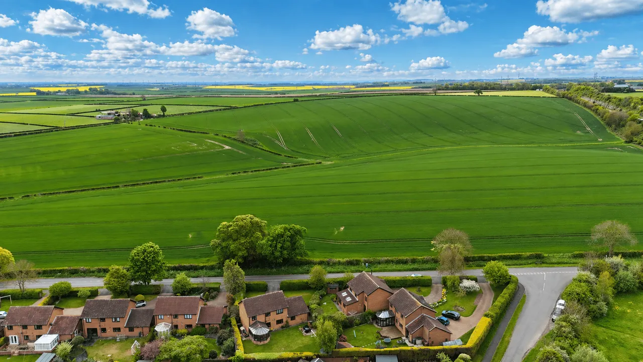 Horkstow Road, Barton-Upon-Humber, DN18, photo 25