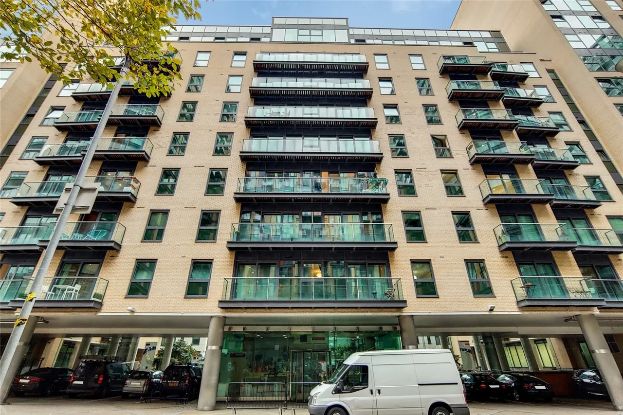 Millharbour, London, E14, photo 5