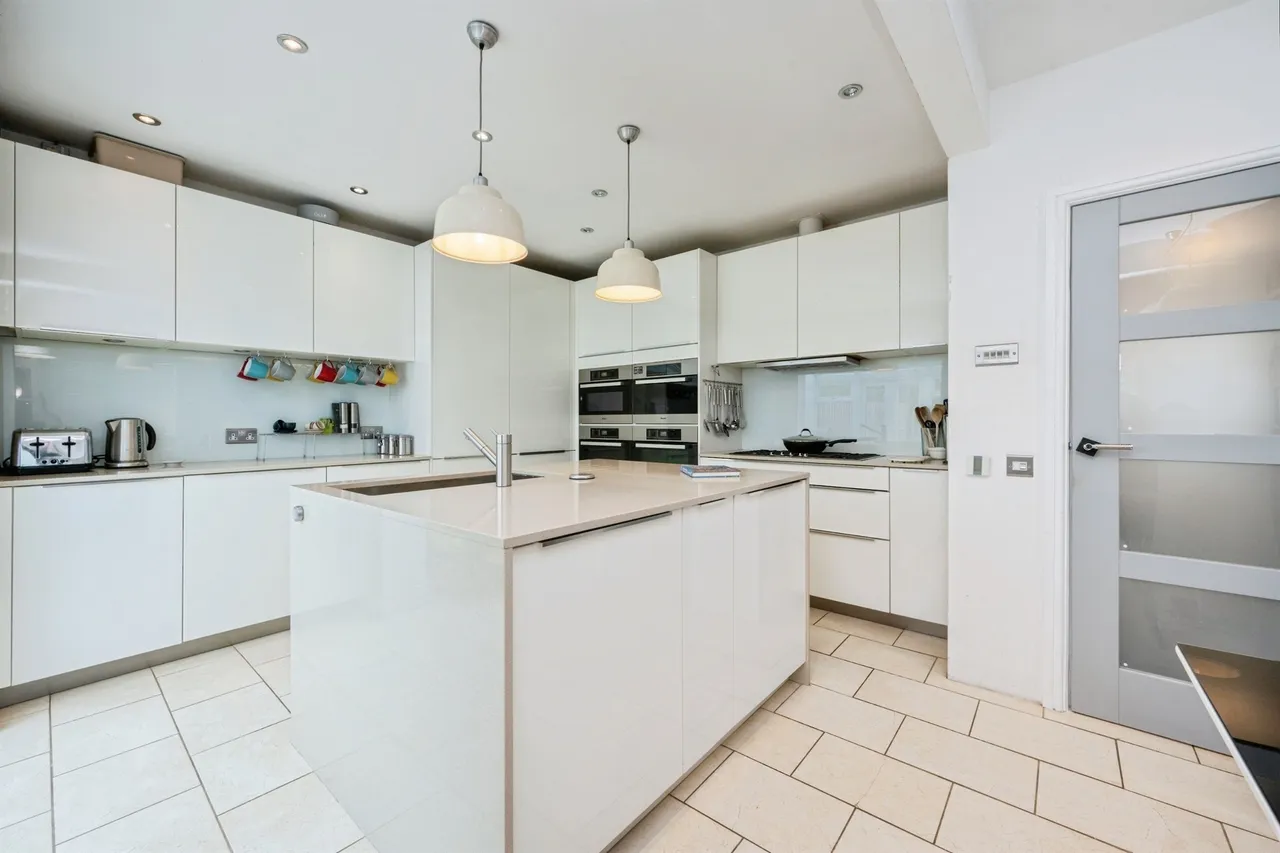 Abbey Road, Bedford, MK41, photo 2