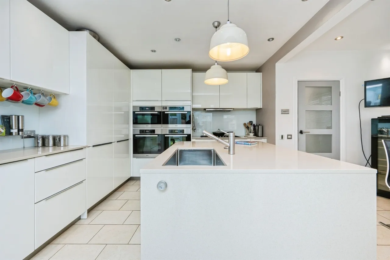 3 bed house for sale, Abbey Road, Bedford, MK41