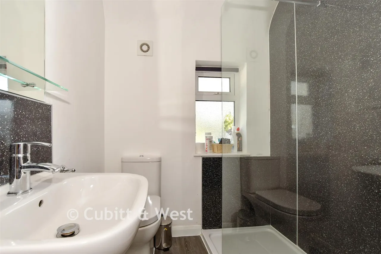Glebe Road, Cranleigh, GU6, photo 9