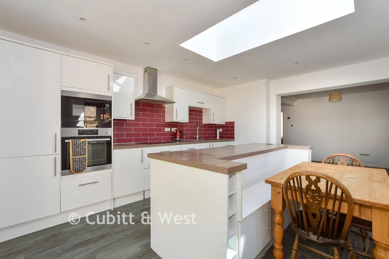 Glebe Road, Cranleigh, GU6, photo 3