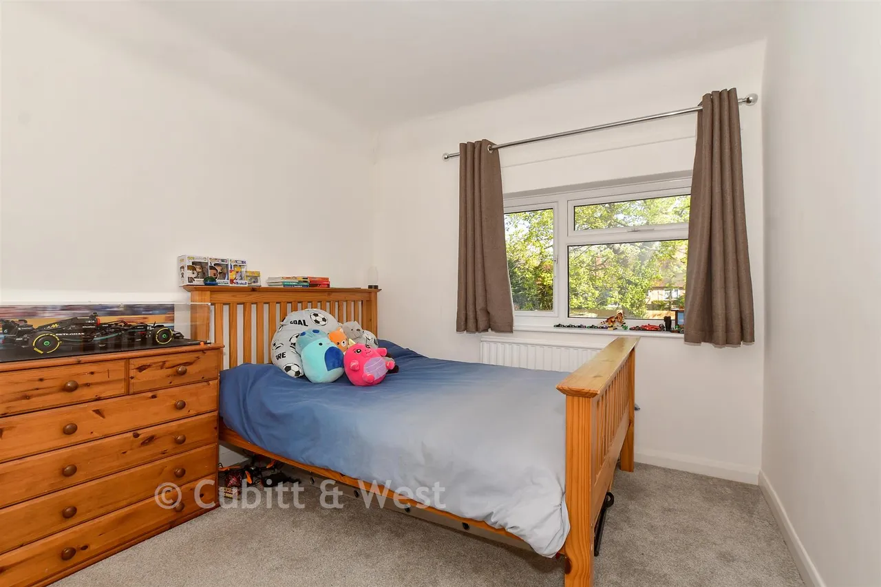 Glebe Road, Cranleigh, GU6, photo 5