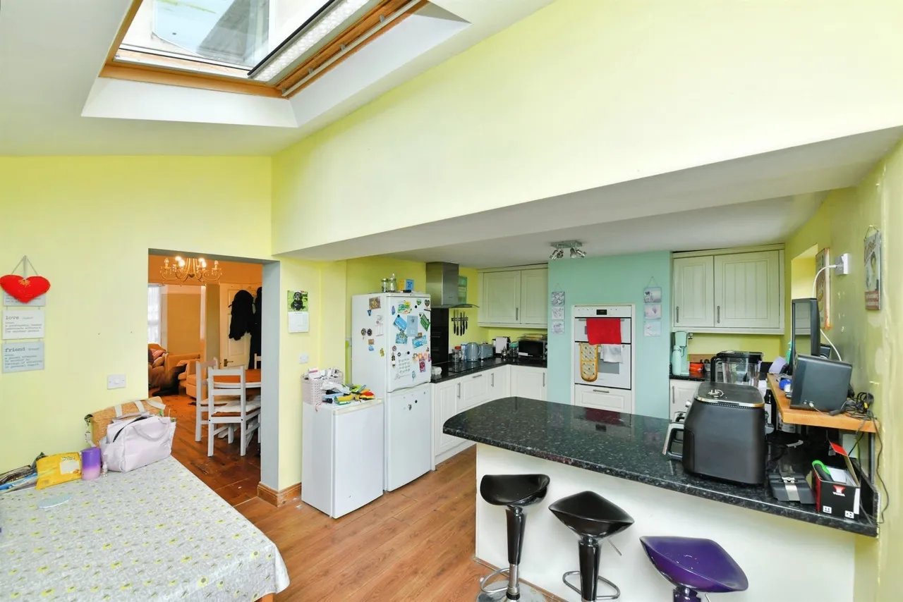 Victoria Road, Saltash, photo 11