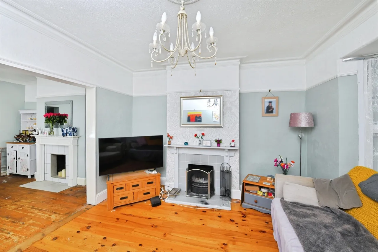 Victoria Road, Saltash, photo 8