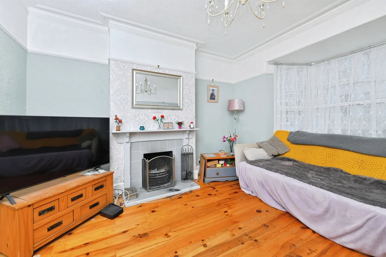 Victoria Road, Saltash, photo 7