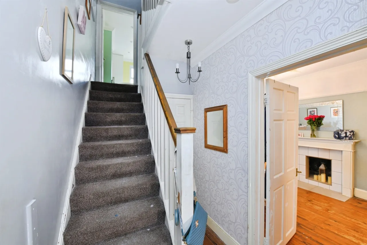 Victoria Road, Saltash, photo 2