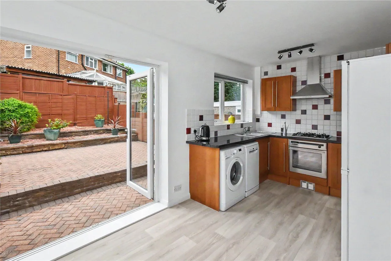 Green Lane, Cookridge, LS16, photo 4