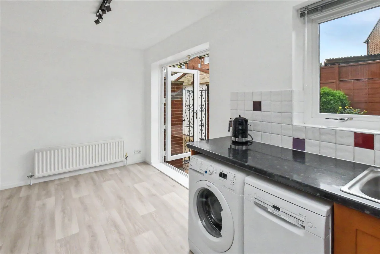 Green Lane, Cookridge, LS16, photo 6