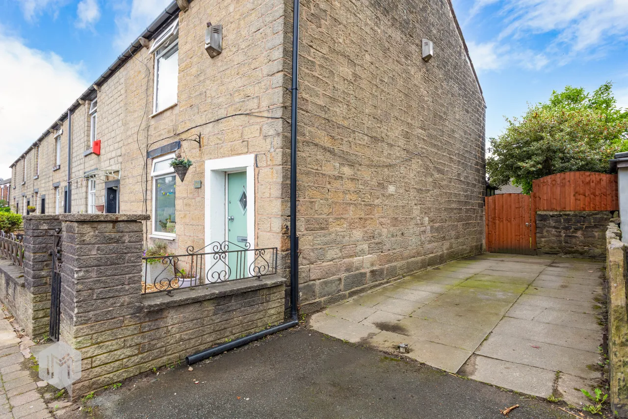 Lee Lane, Horwich, Bolton, BL6 7AF, photo 9